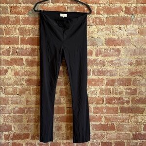 Avenue Montaigne Black Stretchy pant size 6